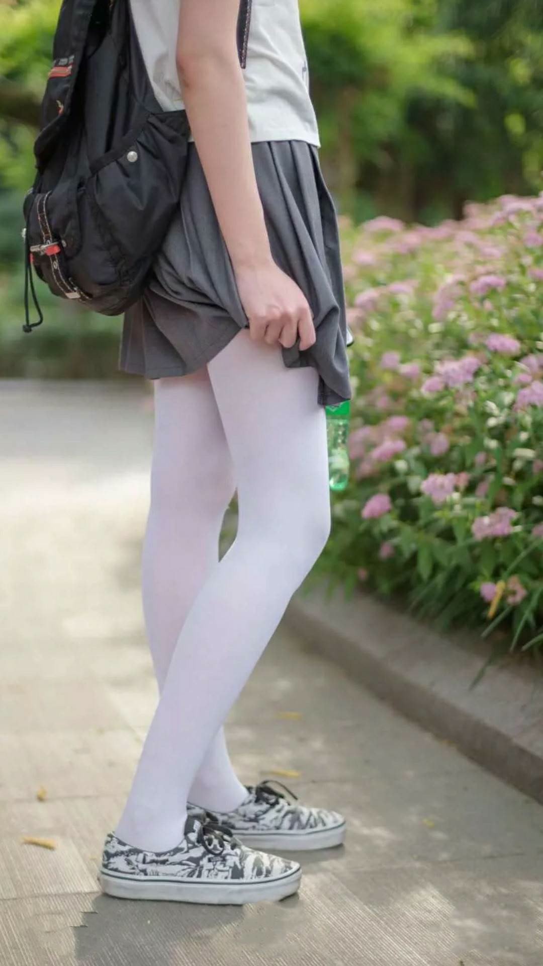 FB体育登录入口-半场比分：54-51，北京队略占优势，比赛悬念不断！，北京队比赛视频直播